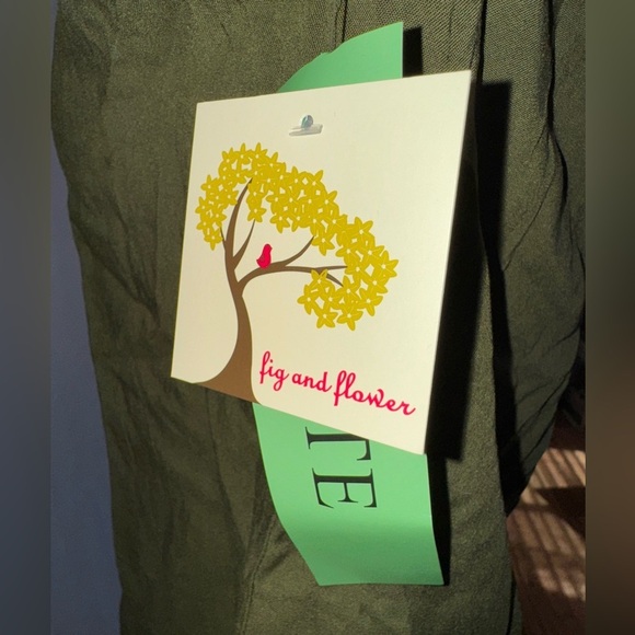 Fig & Flower Anthropologie font tie Embroidered 3/4 Sleeve Top Size PL NWT - Picture 4 of 13